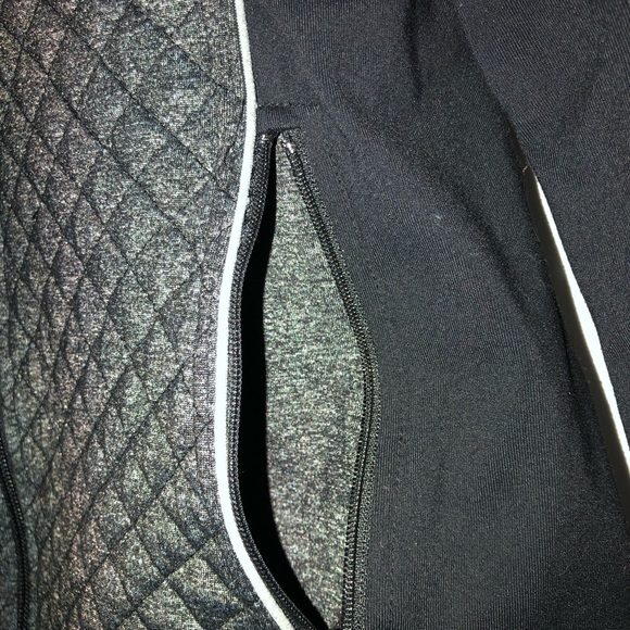 Neiman Marcus Fitted Quilted Zip-up Jacket - Picture 3 of 7